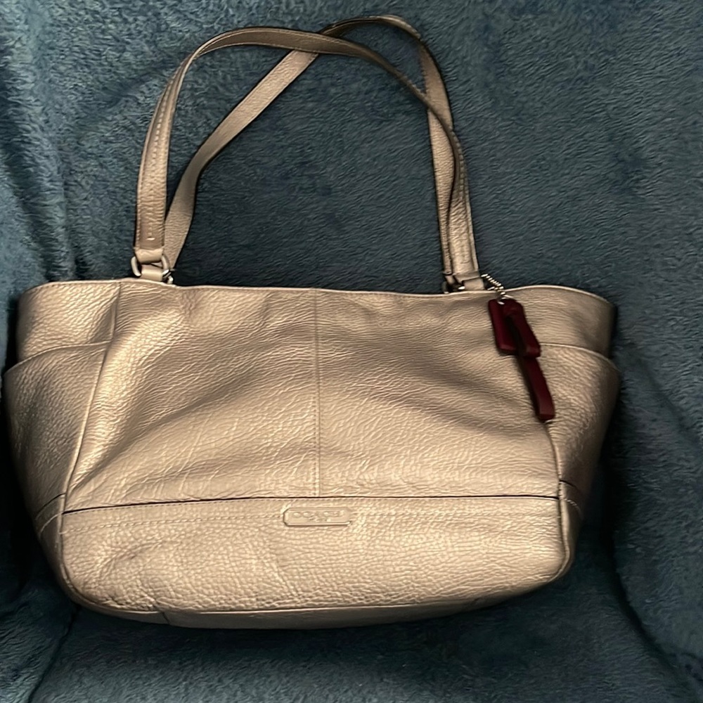 COACH PEWTER PEBBLE LEATHER PURSE